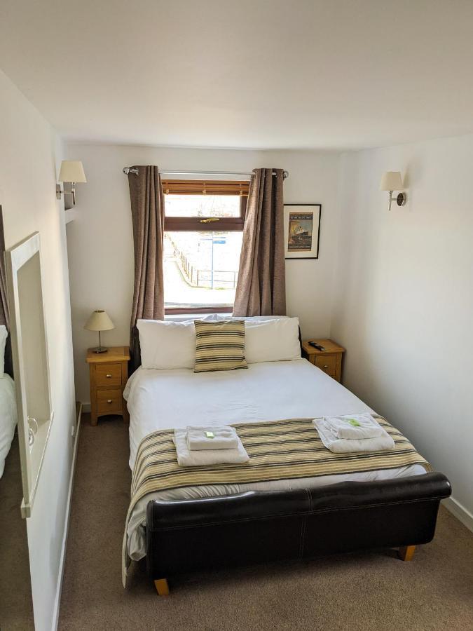 Ferry Inn Stromness Exterior foto